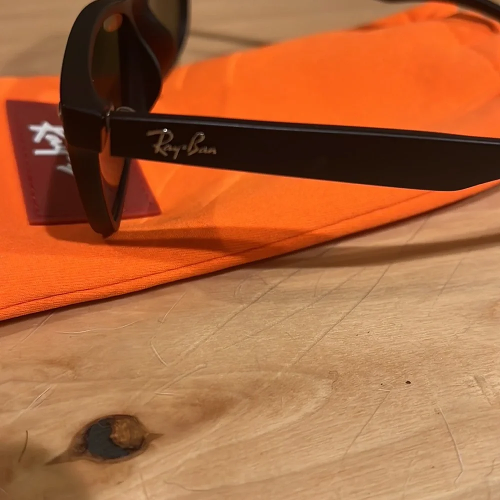 Child Ray Bans with case